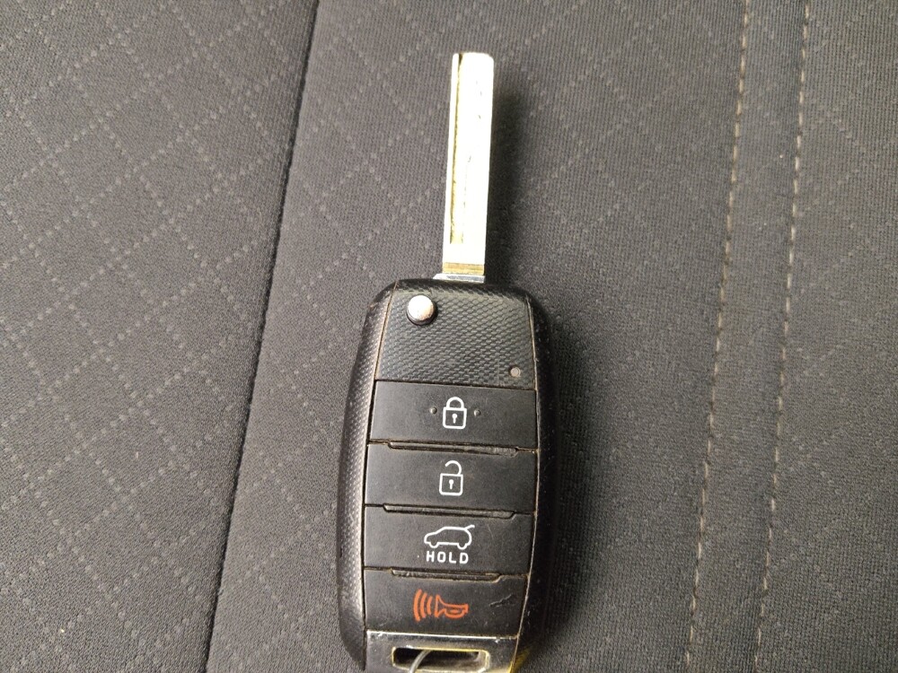 2016 Kia Sorento in Colorado Springs, CO 80909 - 18117068 32