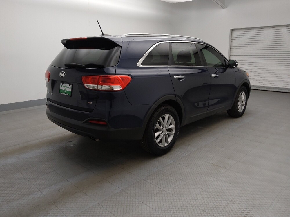 2016 Kia Sorento in Colorado Springs, CO 80909 - 18117068 9