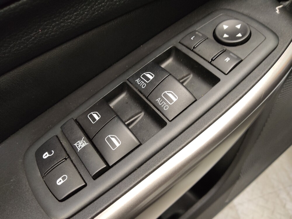 2020 Jeep Cherokee in Denver, CO 80012 - 18117073 27