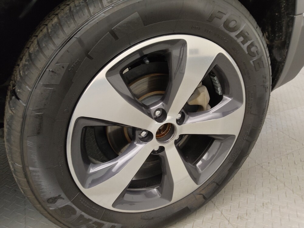 2020 Jeep Cherokee in Denver, CO 80012 - 18117073 31