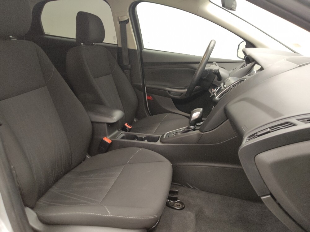 2017 Ford Focus in Lakewood, CO 80215 - 18117077 21