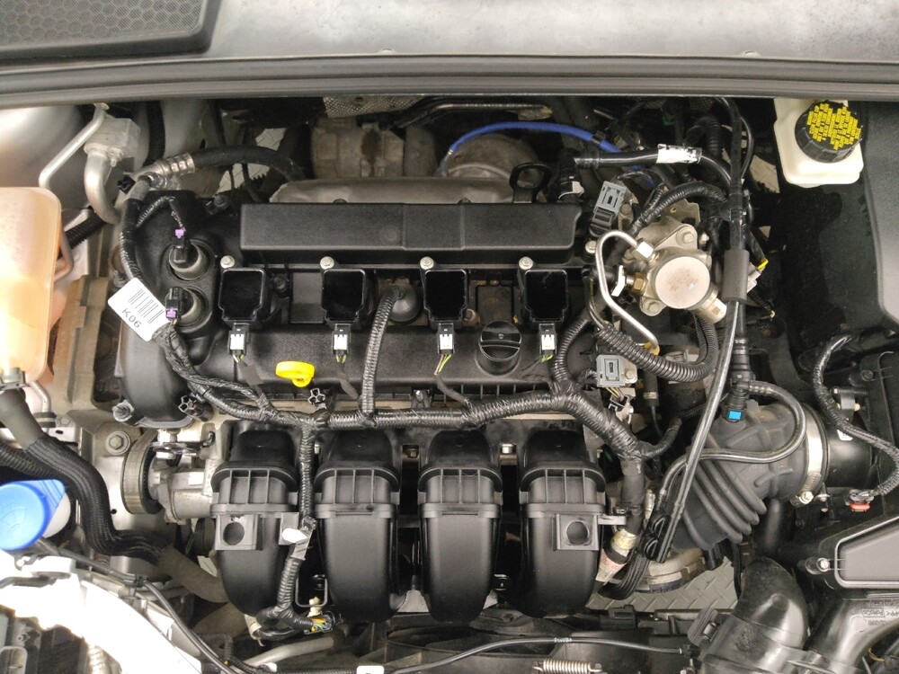 2017 Ford Focus in Lakewood, CO 80215 - 18117077 30