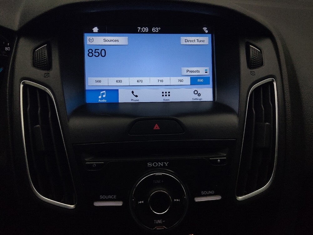 2017 Ford Focus in Lakewood, CO 80215 - 18117077 25