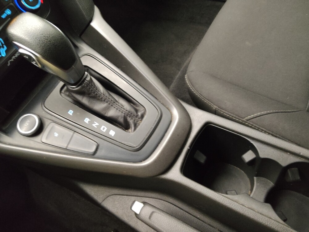 2017 Ford Focus in Lakewood, CO 80215 - 18117077 26