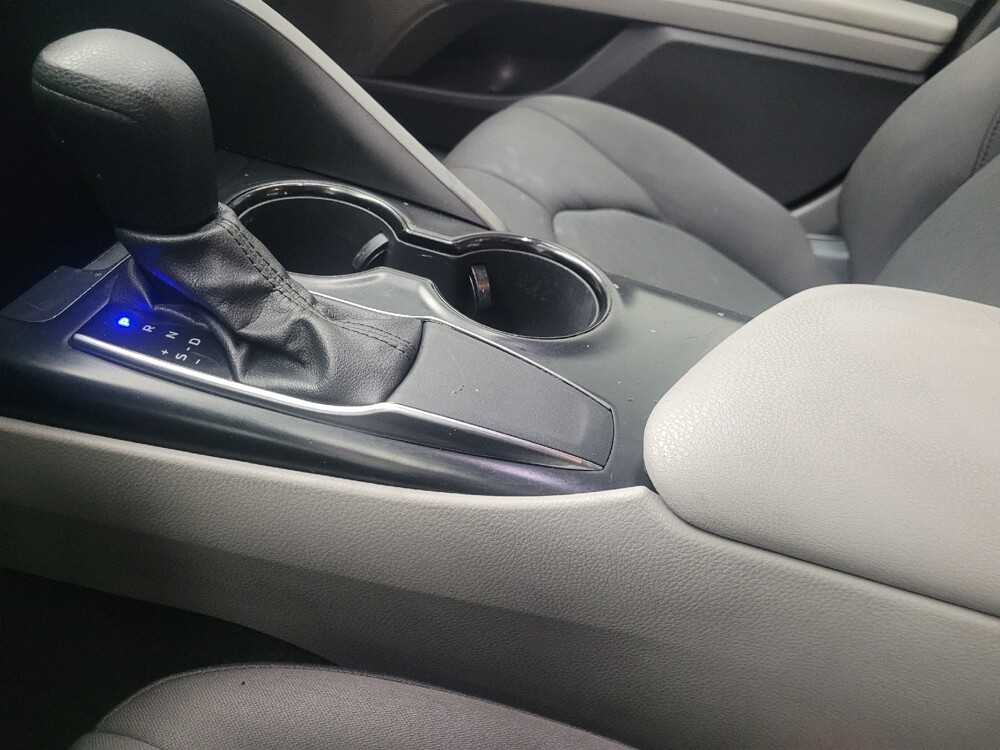 2020 Toyota Camry in Huntsville, AL 35816 - 18117080 26