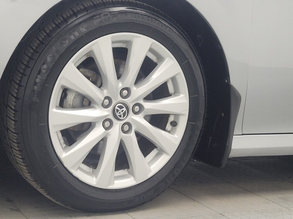 2020 Toyota Camry in Huntsville, AL 35816 - 18117080 31