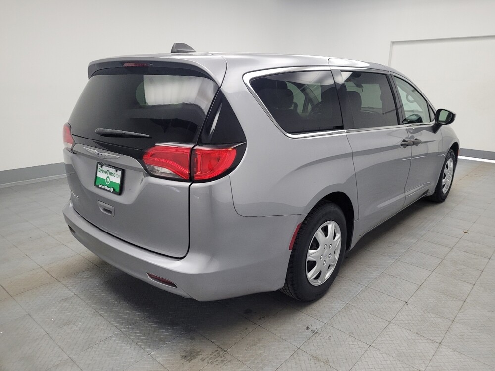 2020 Chrysler Voyager in Memphis, TN 38128 - 18117088 9