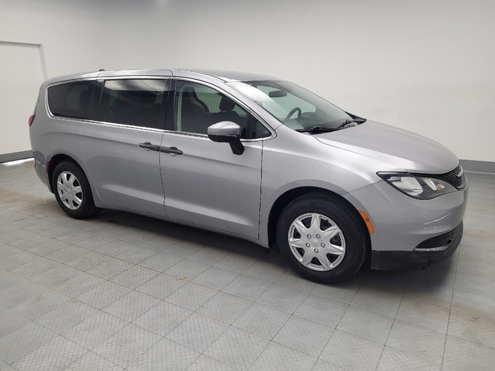 2020 Chrysler Voyager in Memphis, TN 38128 - 18117088 11