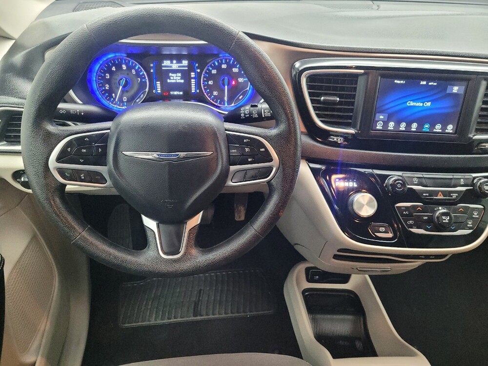 2020 Chrysler Voyager in Memphis, TN 38128 - 18117088 22