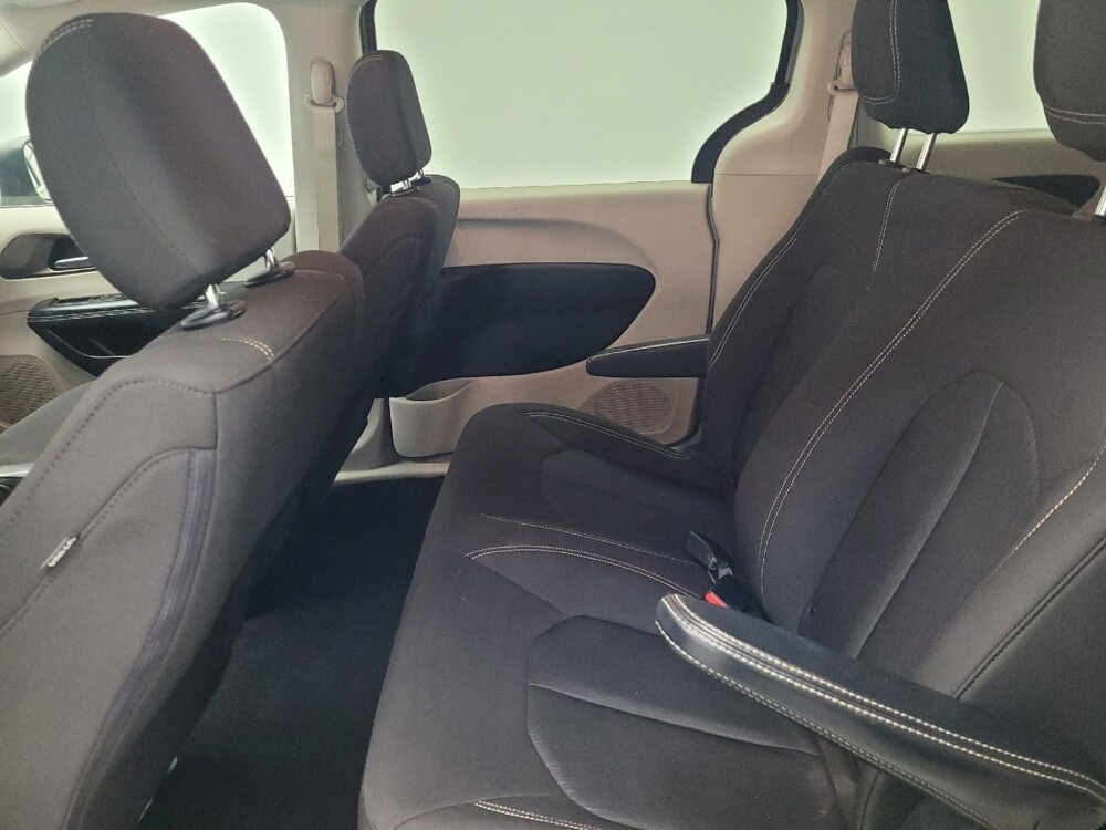 2020 Chrysler Voyager in Memphis, TN 38128 - 18117088 18