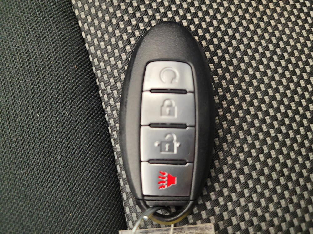 2018 Nissan Pathfinder in Toledo, OH 43617 - 18117101 32