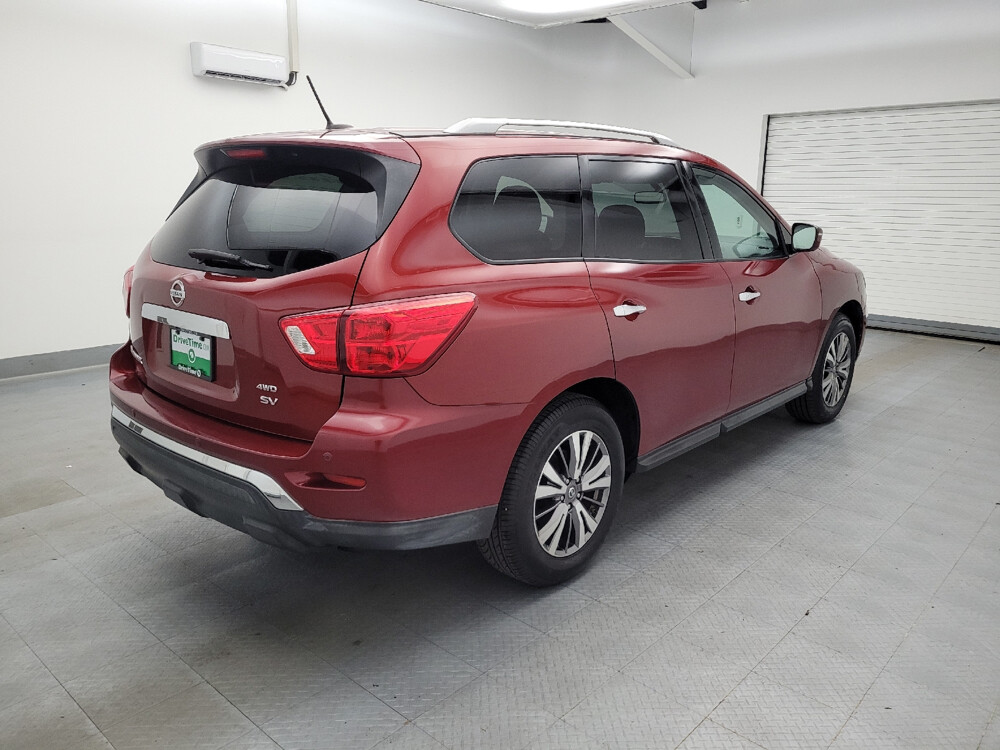 2018 Nissan Pathfinder in Toledo, OH 43617 - 18117101 10
