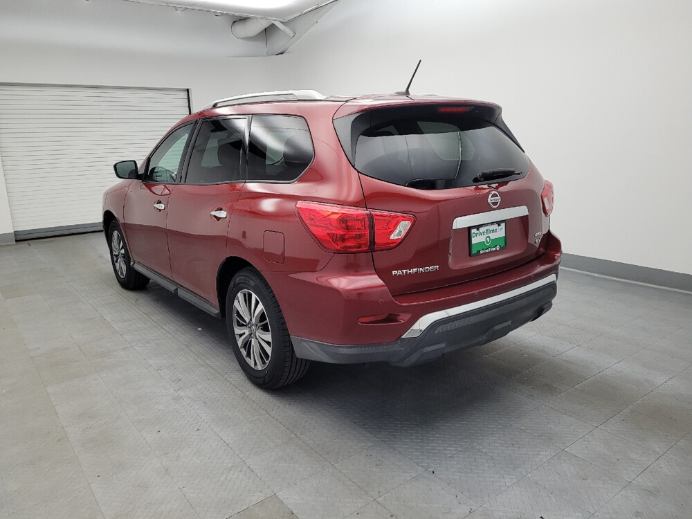2018 Nissan Pathfinder in Toledo, OH 43617 - 18117101 5