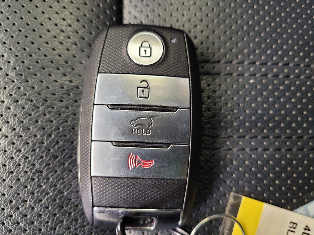 2016 Kia Sportage in Toledo, OH 43617 - 18117103 32