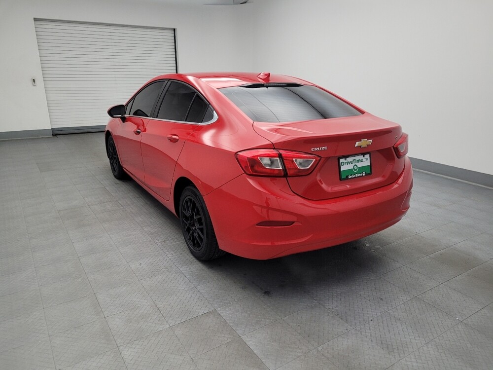 2017 Chevrolet Cruze in Miamisburg, OH 45342 - 18117104 5