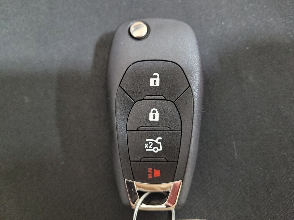 2017 Chevrolet Cruze in Miamisburg, OH 45342 - 18117104 32