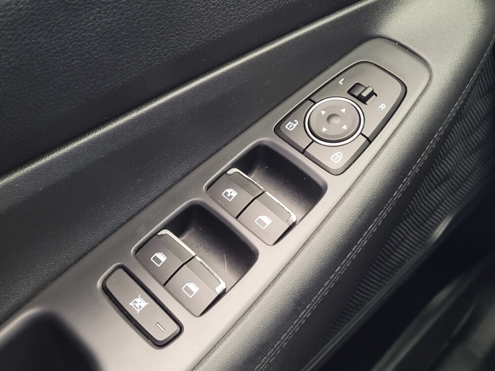 2020 Hyundai Santa Fe in Miamisburg, OH 45342 - 18117105 27