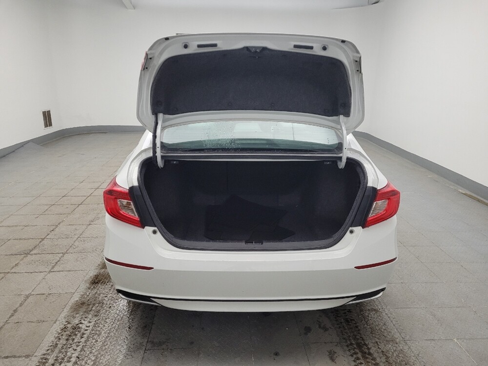 2018 Honda Accord in Miamisburg, OH 45342 - 18117109 29