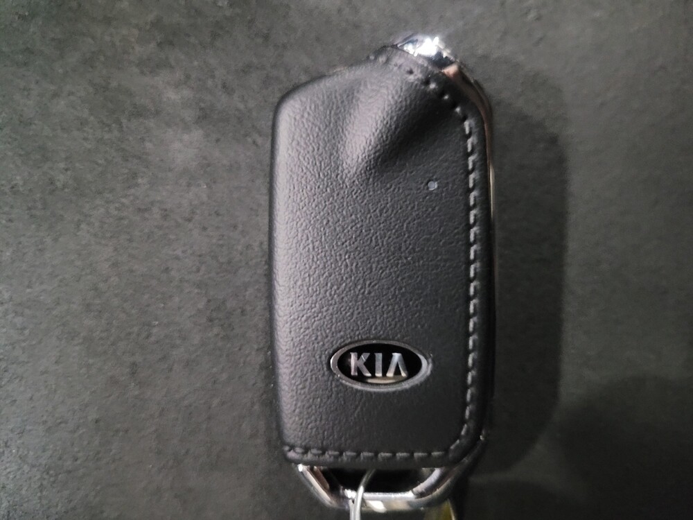 2019 Kia Stinger in New Castle, DE 19720 - 18117122 32