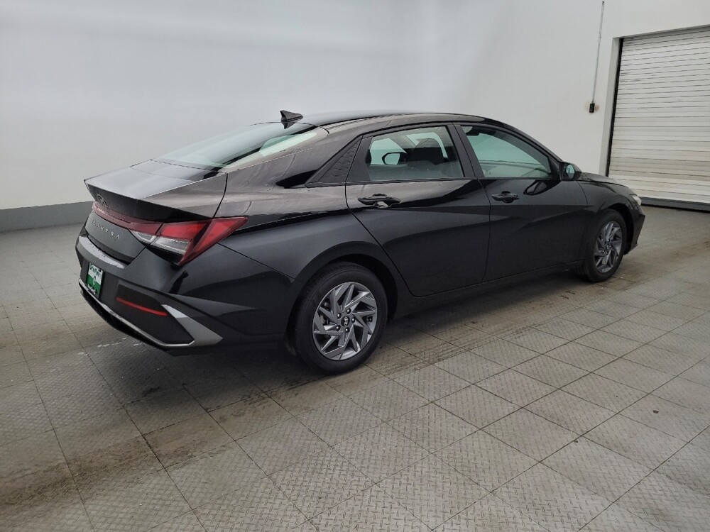 2024 Hyundai Elantra in Plymouth Meeting, PA 19462 - 18117127 10