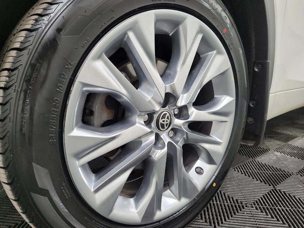 2020 Toyota Highlander in Allentown, PA 18103 - 18117129 31