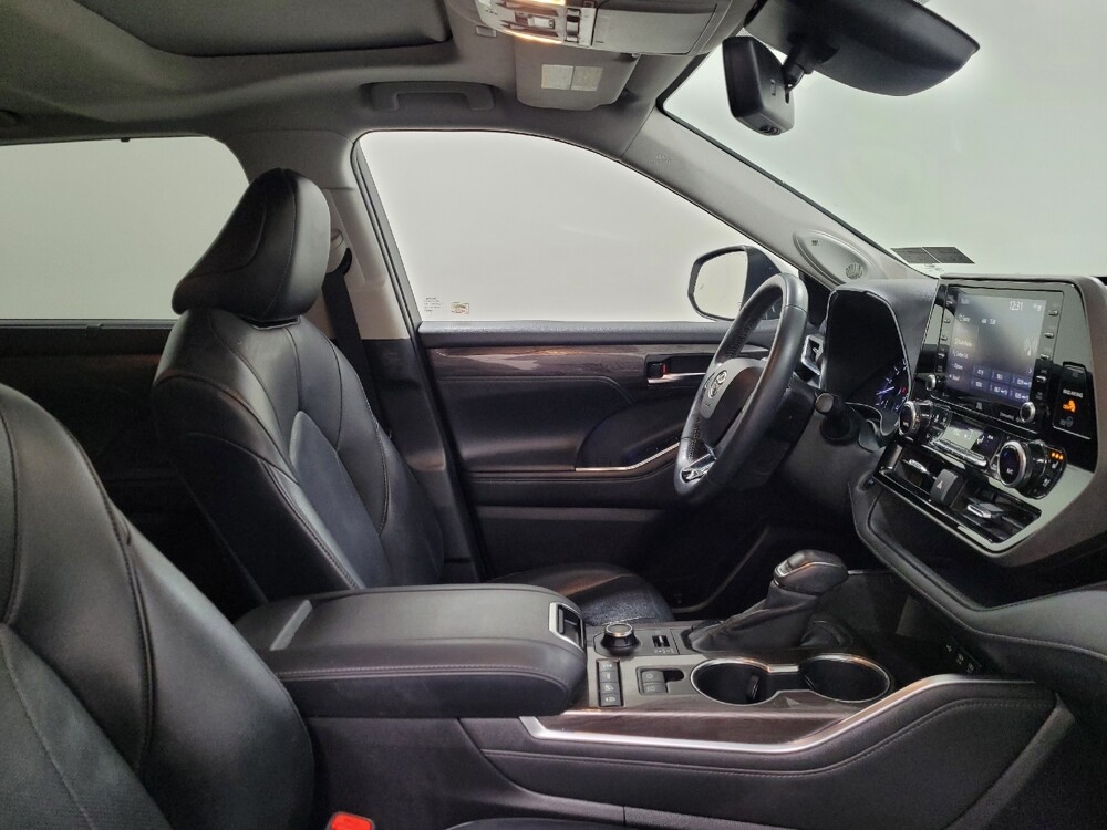 2020 Toyota Highlander in Allentown, PA 18103 - 18117129 21