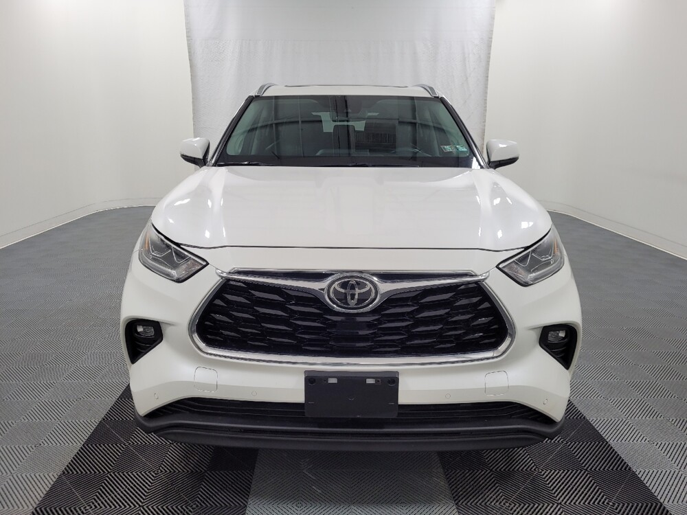 2020 Toyota Highlander in Allentown, PA 18103 - 18117129 14