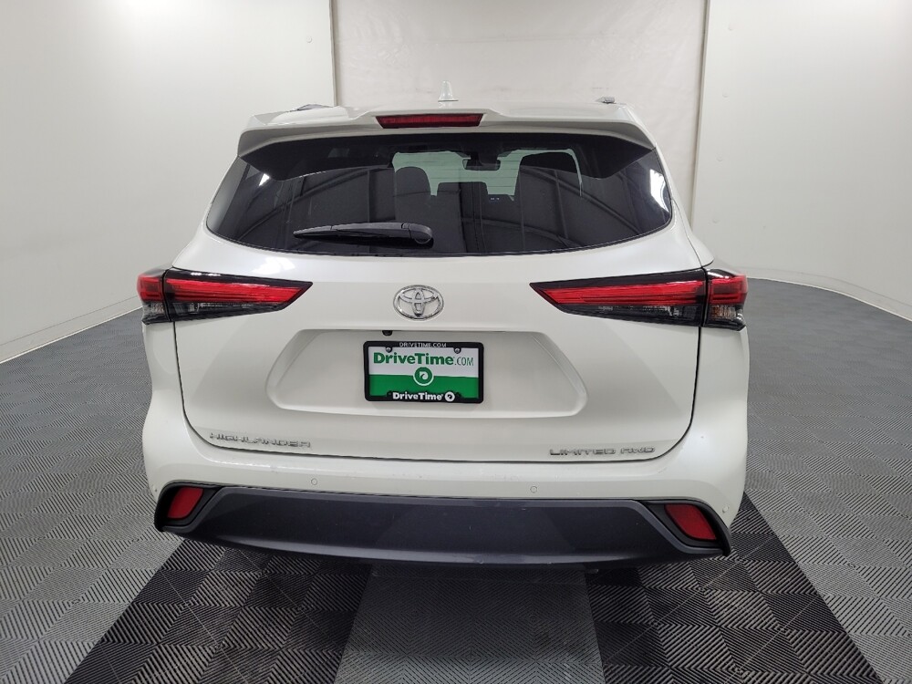 2020 Toyota Highlander in Allentown, PA 18103 - 18117129 7