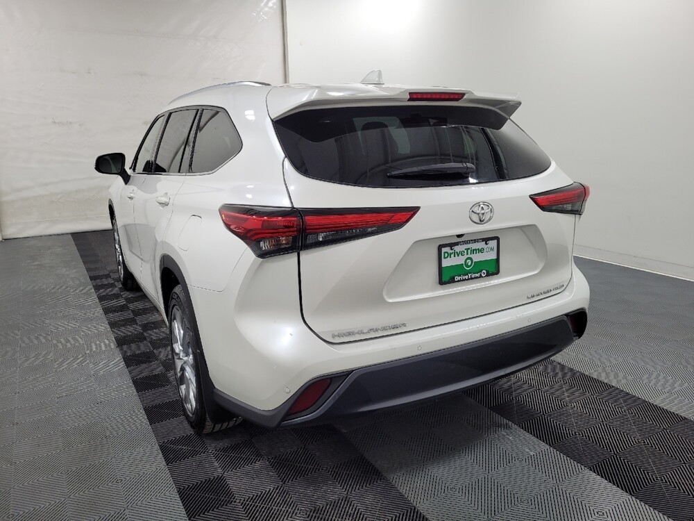 2020 Toyota Highlander in Allentown, PA 18103 - 18117129 5