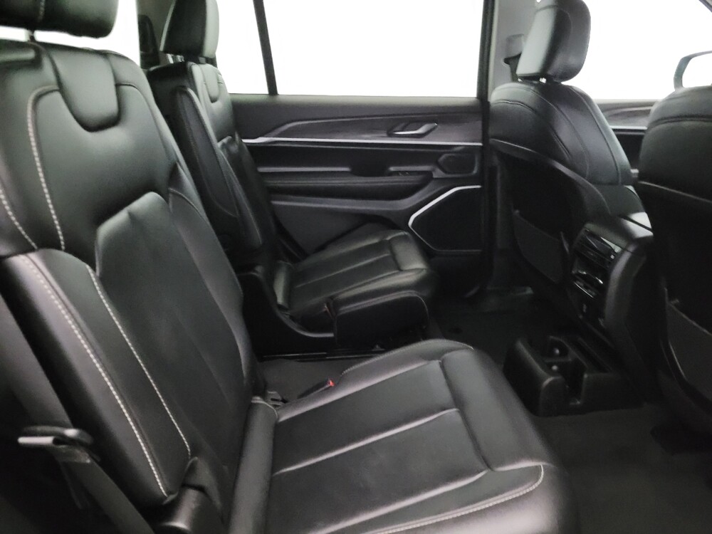 2022 Jeep Grand Cherokee L in Pittsburgh, PA 15237 - 18117133 19