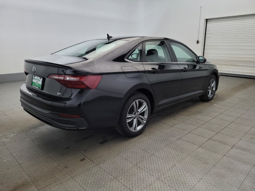 2024 Volkswagen Jetta in Plymouth Meeting, PA 19462 - 18117136 9