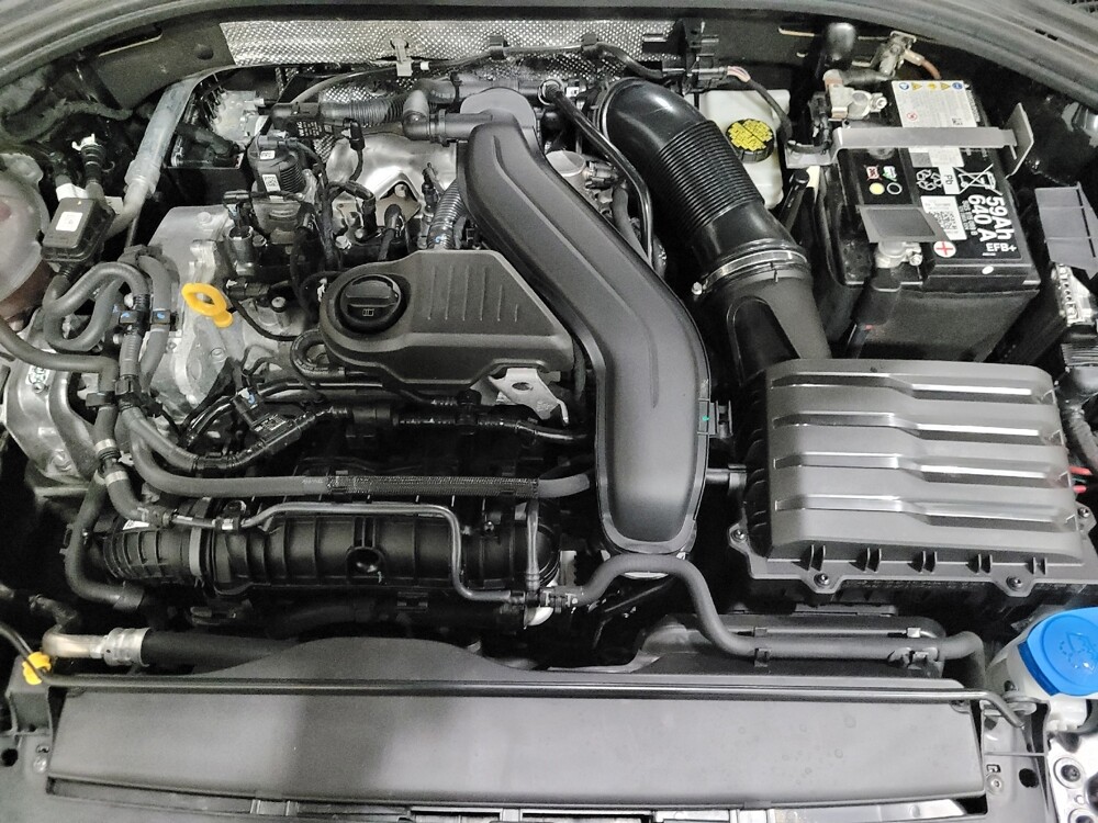 2024 Volkswagen Jetta in Plymouth Meeting, PA 19462 - 18117136 30