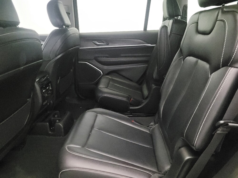 2022 Jeep Grand Cherokee L in Pittsburgh, PA 15237 - 18117137 18