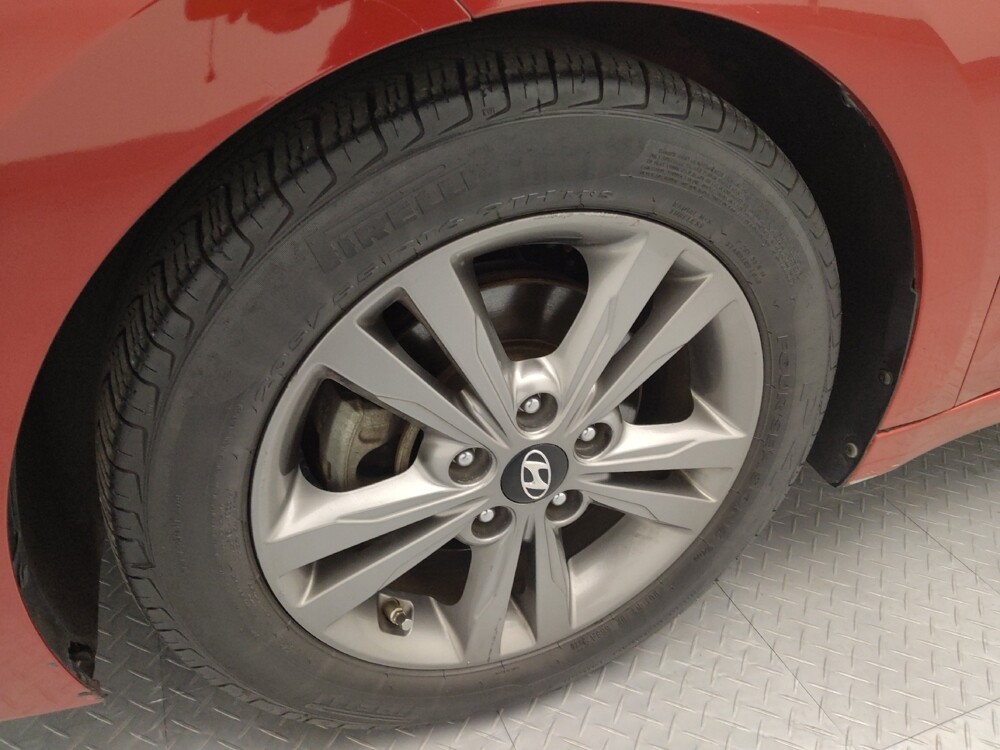 2017 Hyundai Elantra in Wichita, KS 67207 - 18117146 31