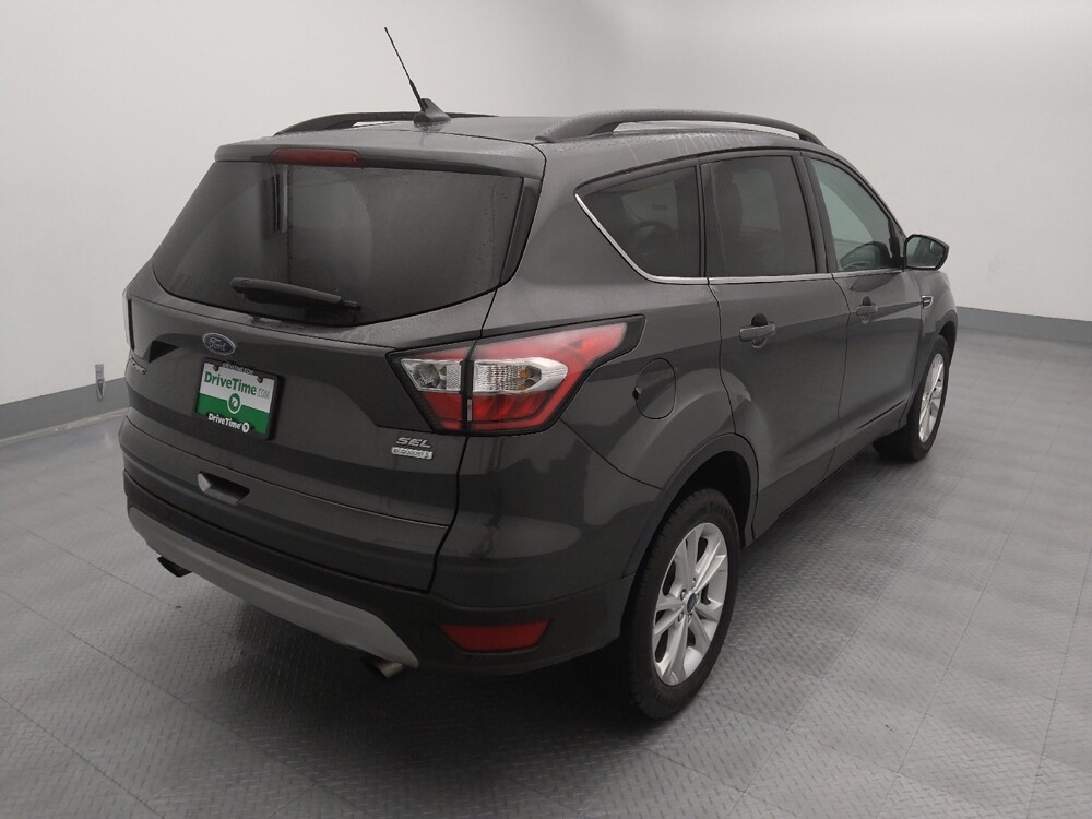 2018 Ford Escape in St. Louis, MO 63136 - 18117150 9
