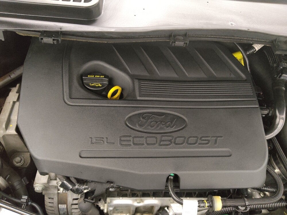 2018 Ford Escape in St. Louis, MO 63136 - 18117150 30