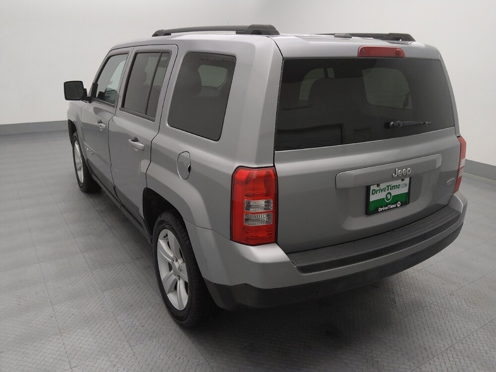 2017 Jeep Patriot in Wichita, KS 67207 - 18117151 5
