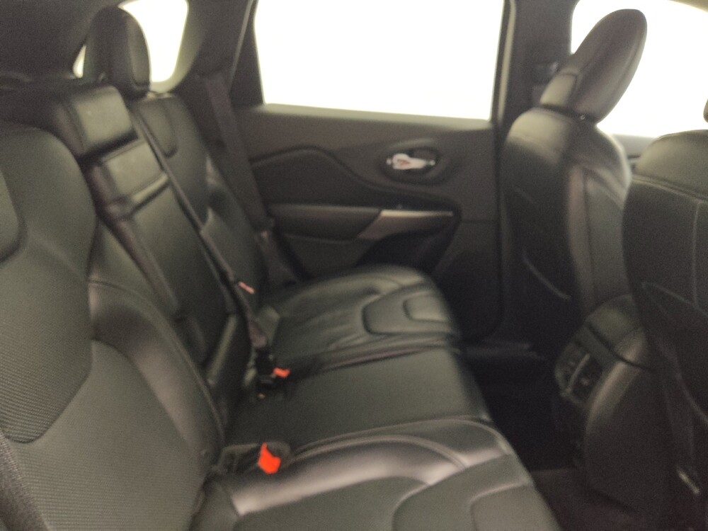 2019 Jeep Cherokee in Lombard, IL 60148 - 18117156 19