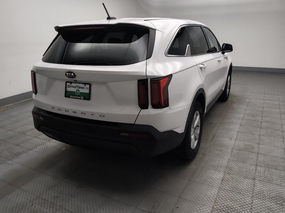 2021 Kia Sorento in Des Moines, IA 50310 - 18117158 9