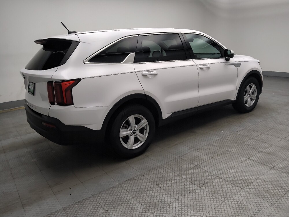 2021 Kia Sorento in Des Moines, IA 50310 - 18117158 10