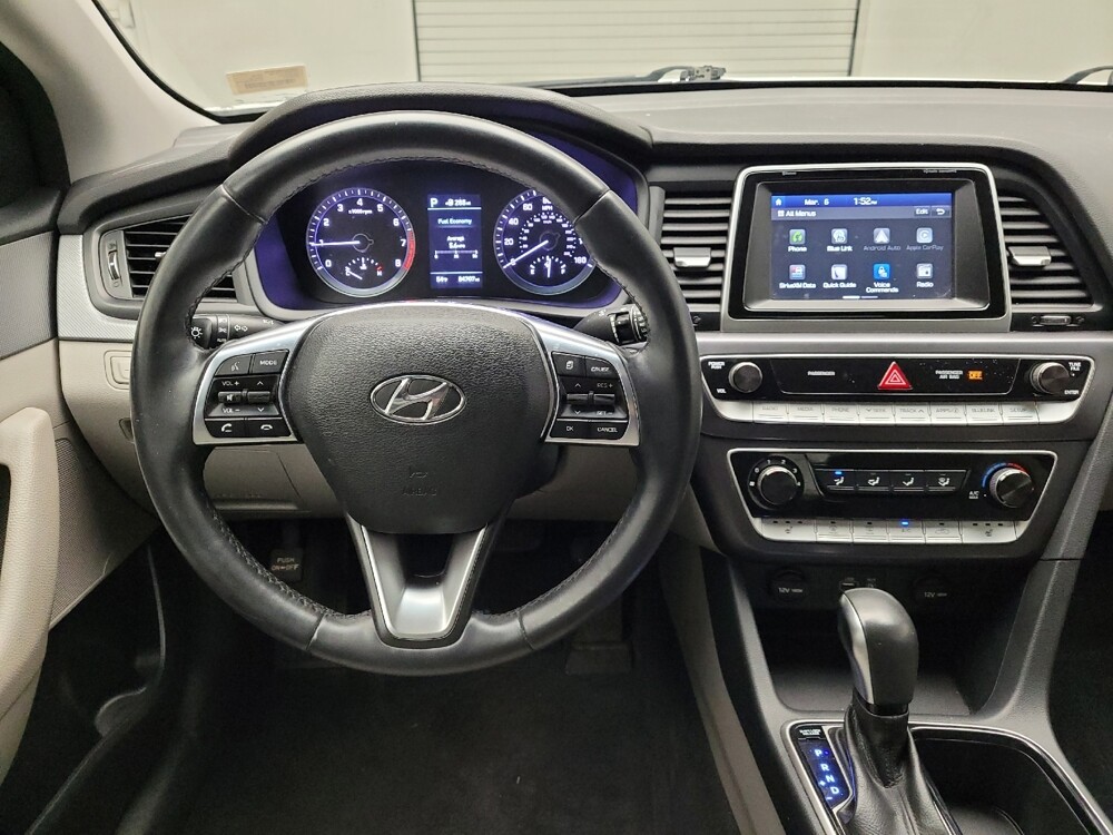 2018 Hyundai Sonata in Eastpointe, MI 48021 - 18117163 22