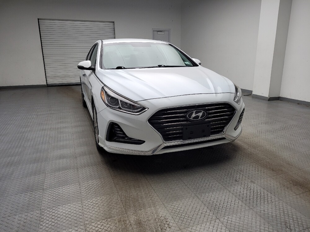2018 Hyundai Sonata in Eastpointe, MI 48021 - 18117163 14