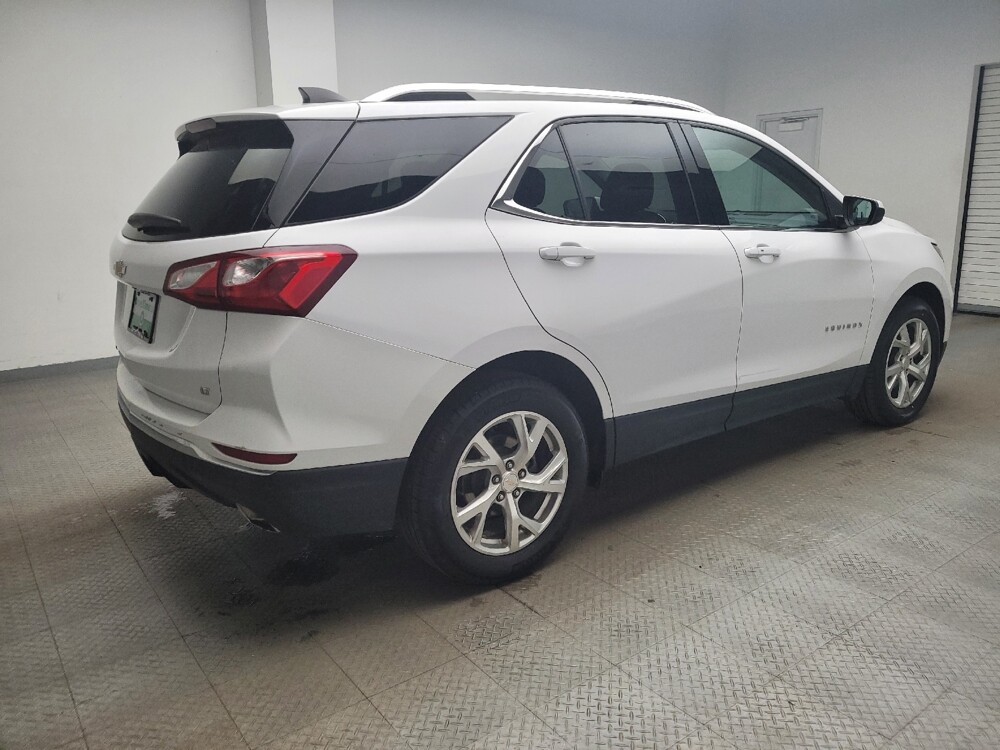 2020 Chevrolet Equinox in Grand Rapids, MI 49508 - 18117165 10