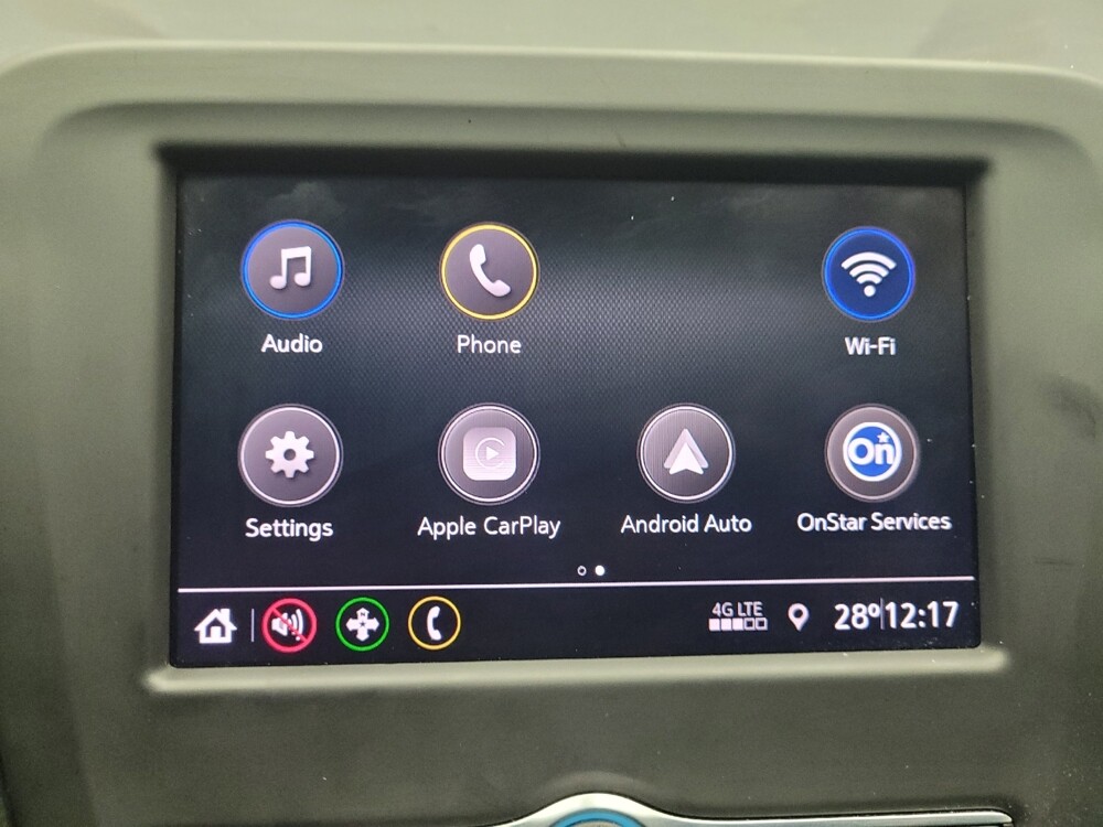 2020 Chevrolet Equinox in Grand Rapids, MI 49508 - 18117165 25