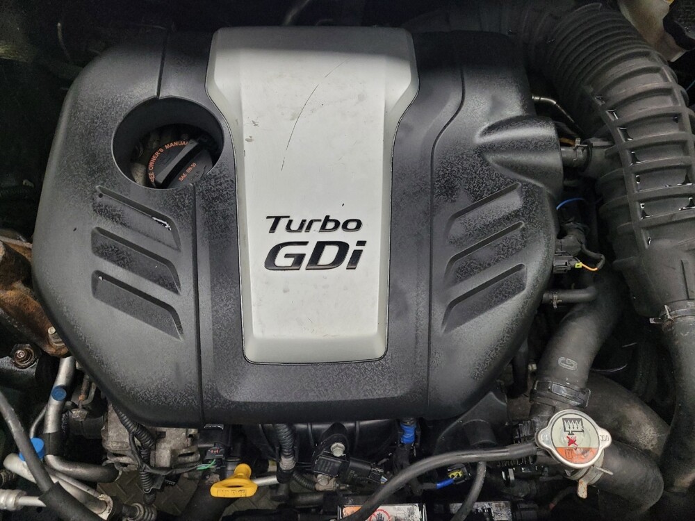 2015 Hyundai Veloster in Eastpointe, MI 48021 - 18117166 30