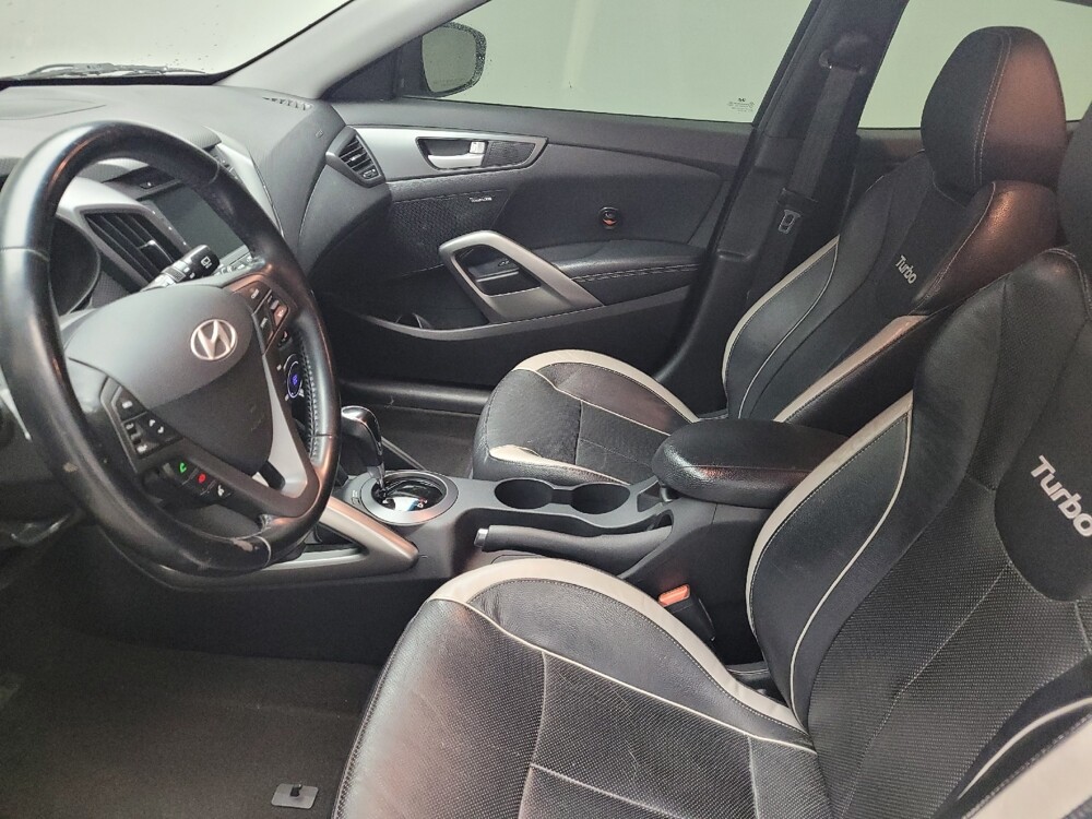 2015 Hyundai Veloster in Eastpointe, MI 48021 - 18117166 17