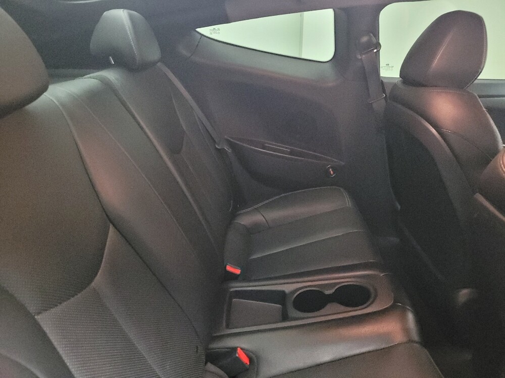 2015 Hyundai Veloster in Eastpointe, MI 48021 - 18117166 19