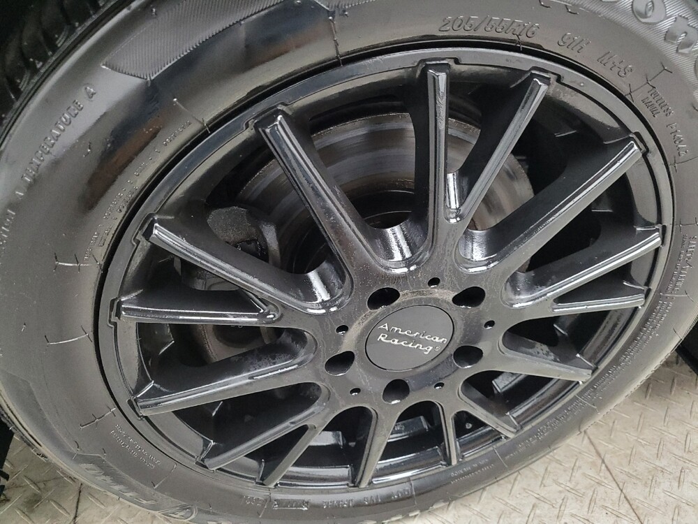 2015 Hyundai Veloster in Eastpointe, MI 48021 - 18117166 31