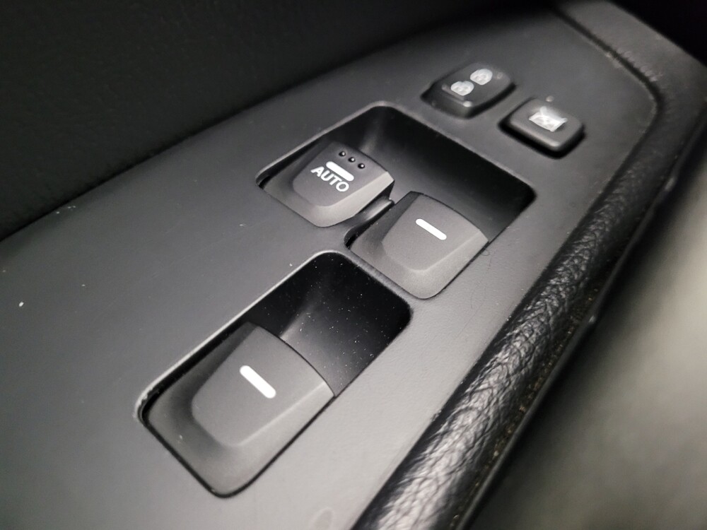 2015 Hyundai Veloster in Eastpointe, MI 48021 - 18117166 27