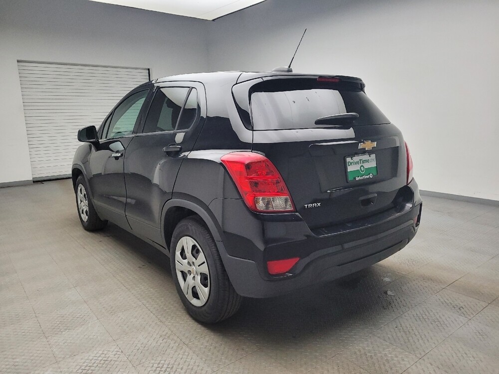 2019 Chevrolet Trax in Taylor, MI 48180 - 18117167 5